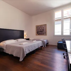 Casa de hóspedes Parigi