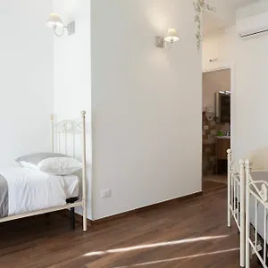 donna-margherita-rome-suite-rooms.it-romehotels.com/