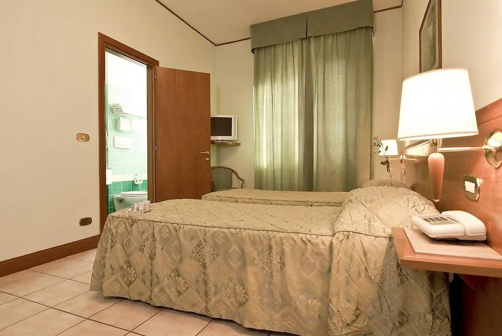 Astor Hotel Bologna