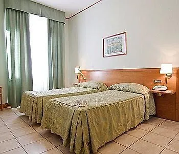 Astor Hotel Bolonha 3*,